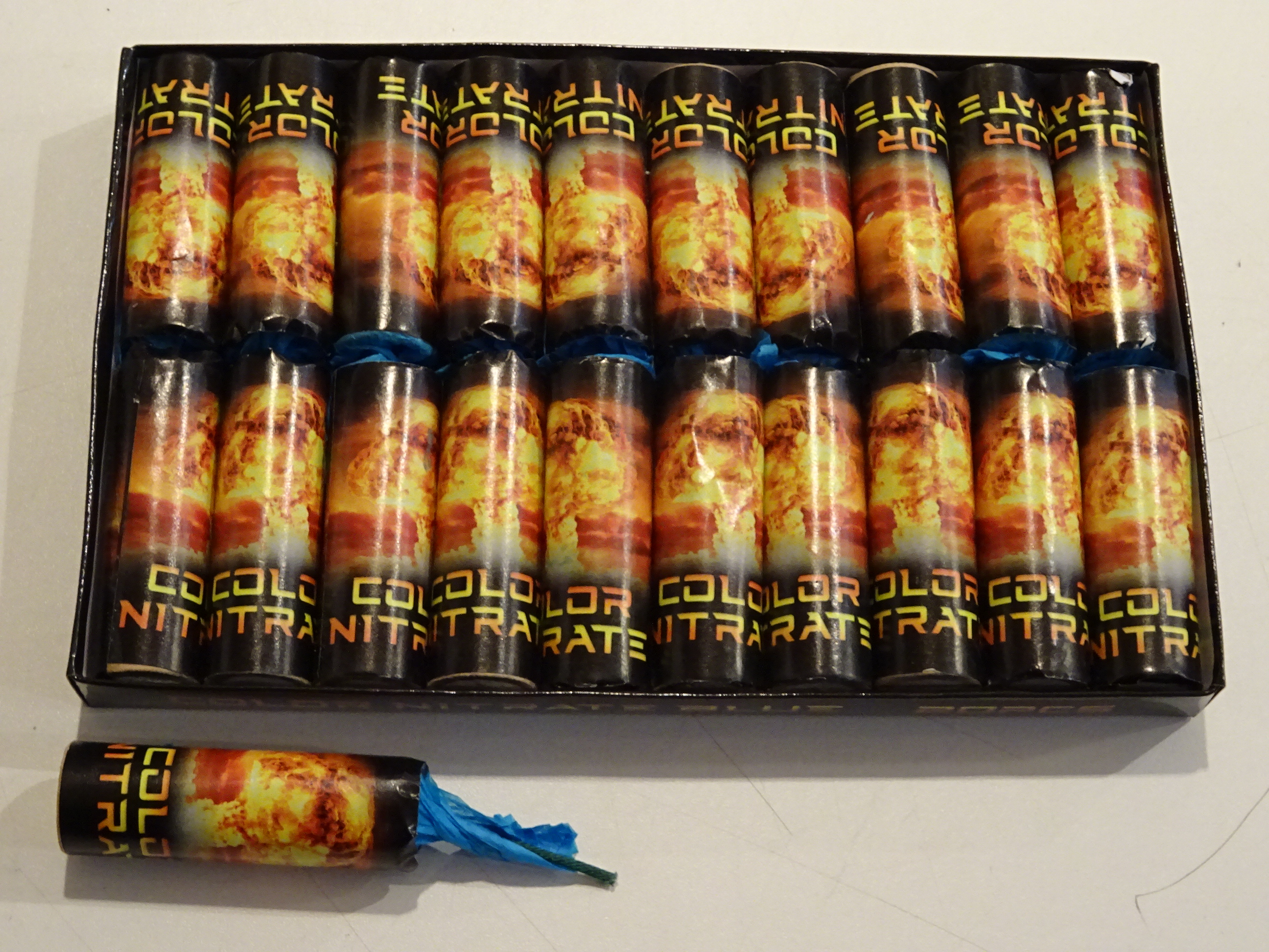 Color Salute Blue 20st - Loots Vuurwerk